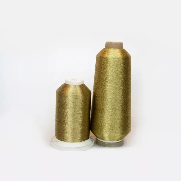 Hvordan skaper metallisk broderitråd premium dekorative effekter?